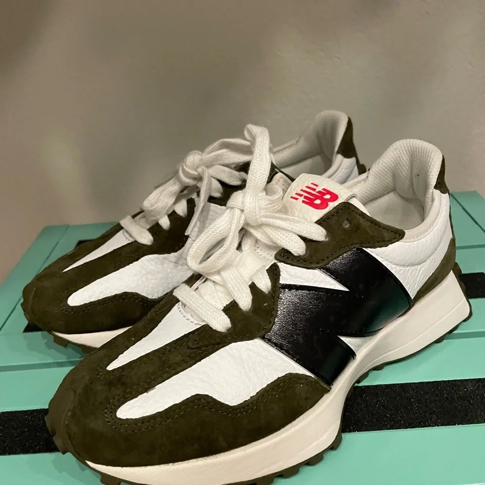 NWOT New Balance & Calia White Tortise 327 sneakers - Picture 3 of 7